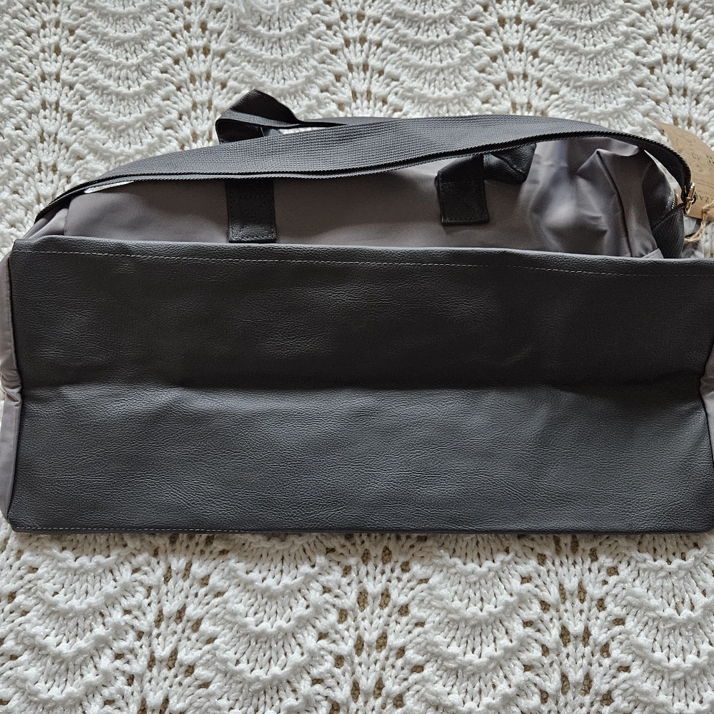 NWT Azzaro Gray Weekender Duffle Bag - Picture 7 of 13